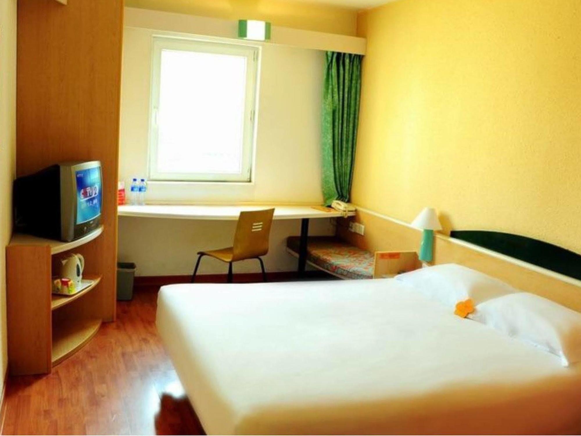 Отель Ibis Tianjin Teda Экстерьер фото